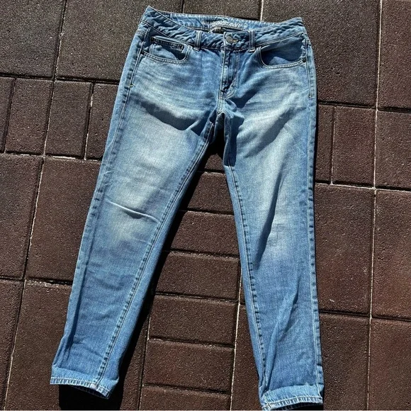 Women’s American Eagle Boy Jeans– Size 6 - Picture 3 of 11
